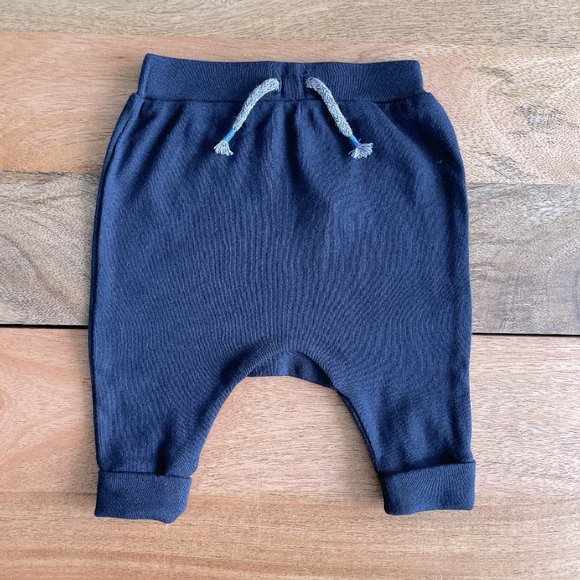 🧸 SALE! (5 for $15, 8 for $22, 12 for $30) Joe Fresh baby joggers 0-3m blue - Picture 1 of 4